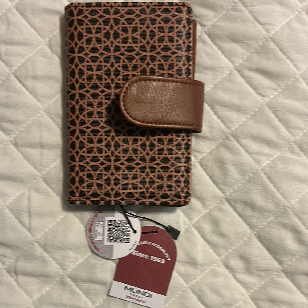 Mundi Brown Leather Wallet with Geometric Pattern